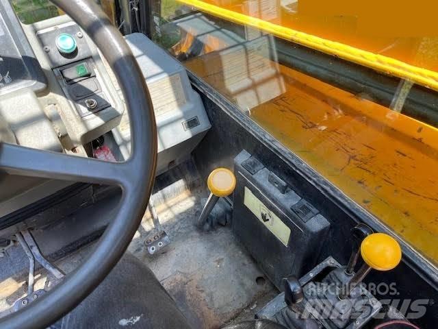 JCB 508 C Teleskopické manipulátory