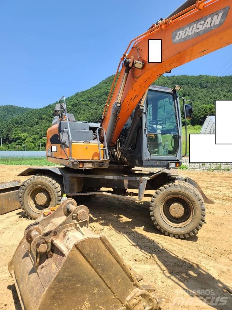 Doosan DX 140 W Kolová rýpadla
