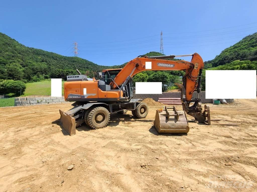 Doosan DX 140 W Kolová rýpadla