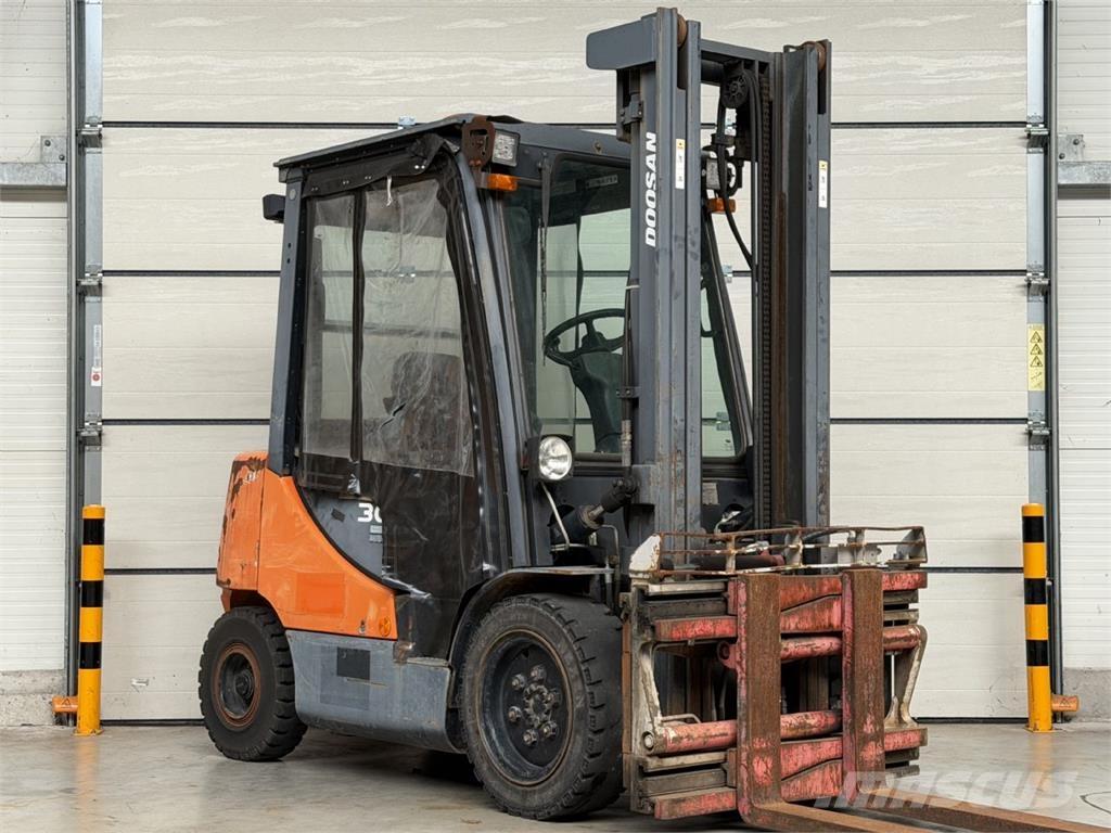 Doosan D30S-5 Dieselové vozíky