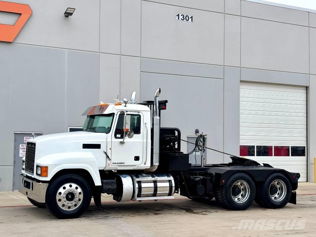 Mack CHU 613 Vyprošťovací vozidla