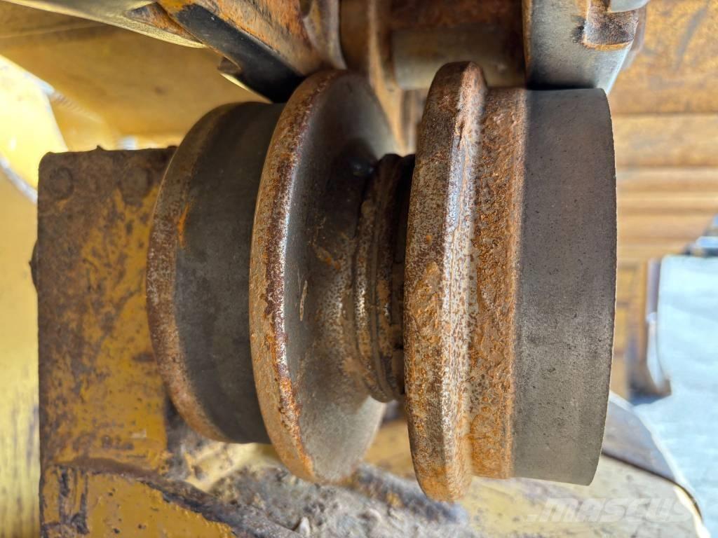 CAT D 6 K 2 LGP Pásové dozery