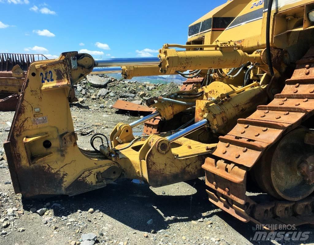 CAT D 11 R Pásové dozery