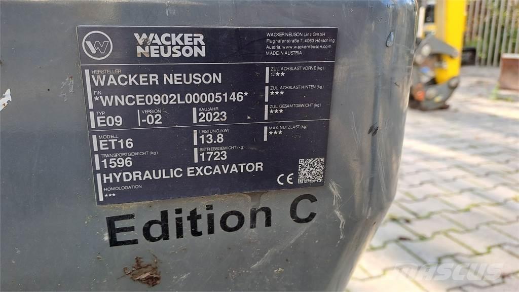 Wacker Neuson ET16 Pásová rýpadla
