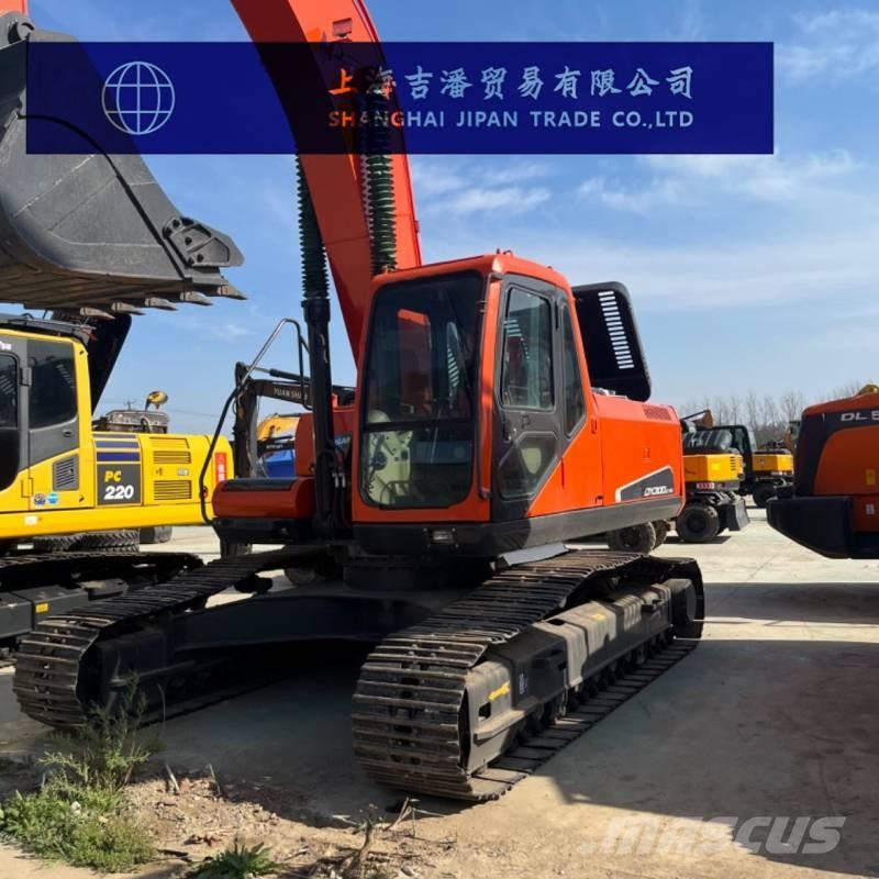 Doosan DX 300 Pásová rýpadla