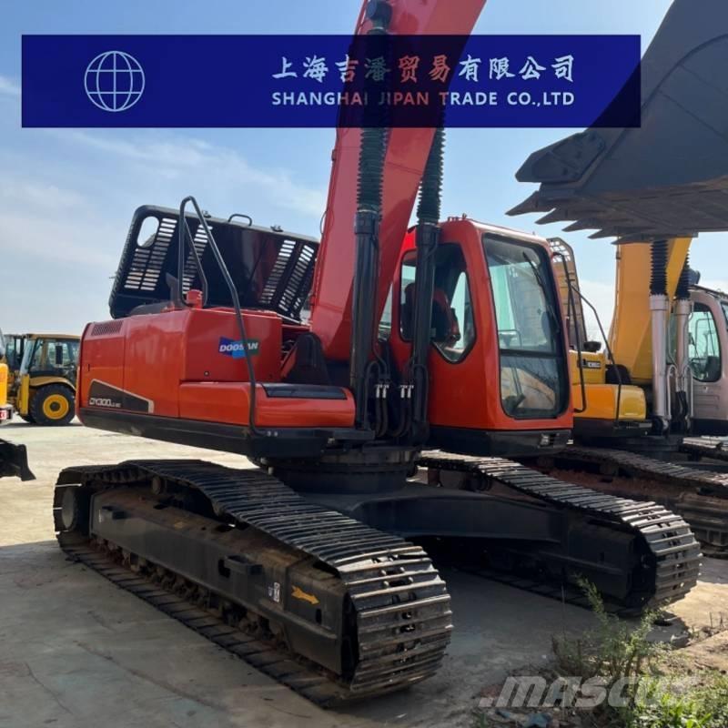 Doosan DX 300 Pásová rýpadla