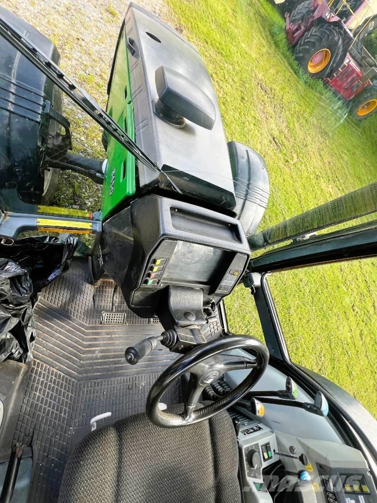 Valtra 8450 Traktory