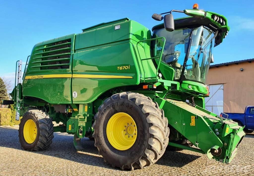 John Deere T670 Sklízecí mlátičky