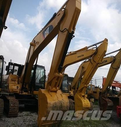 CAT 325 D Pásová rýpadla