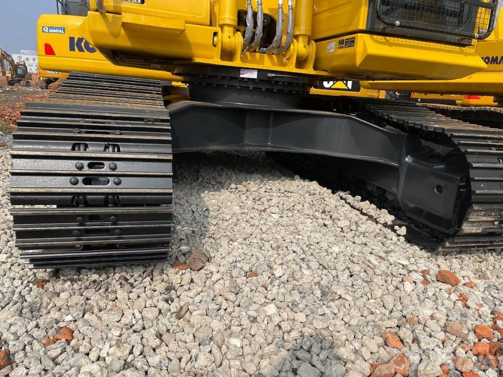 Komatsu PC220 Pásová rýpadla