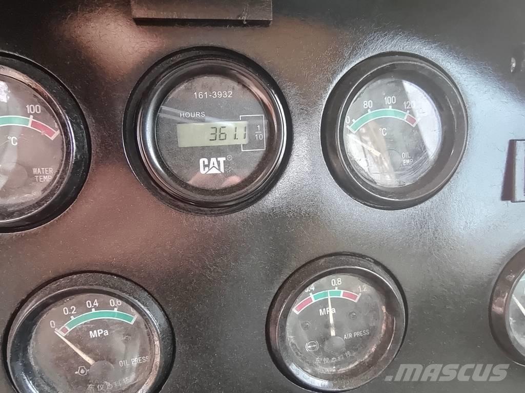 CAT 966 H Kolové nakladače