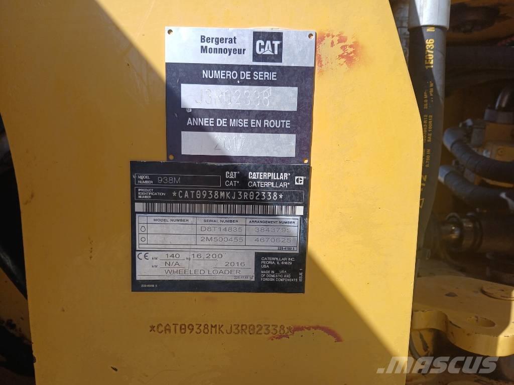 CAT 938 Kolové nakladače