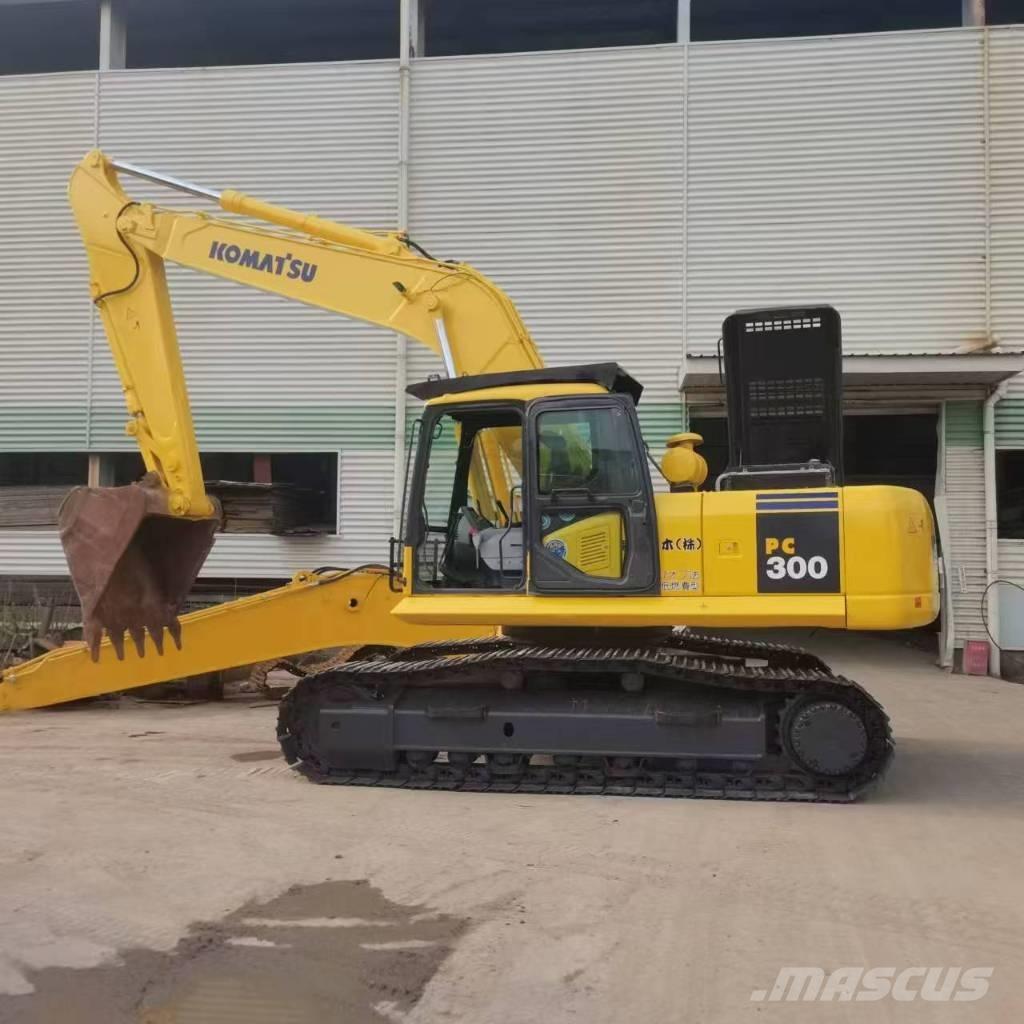 Komatsu PC 300-7 Pásová rýpadla