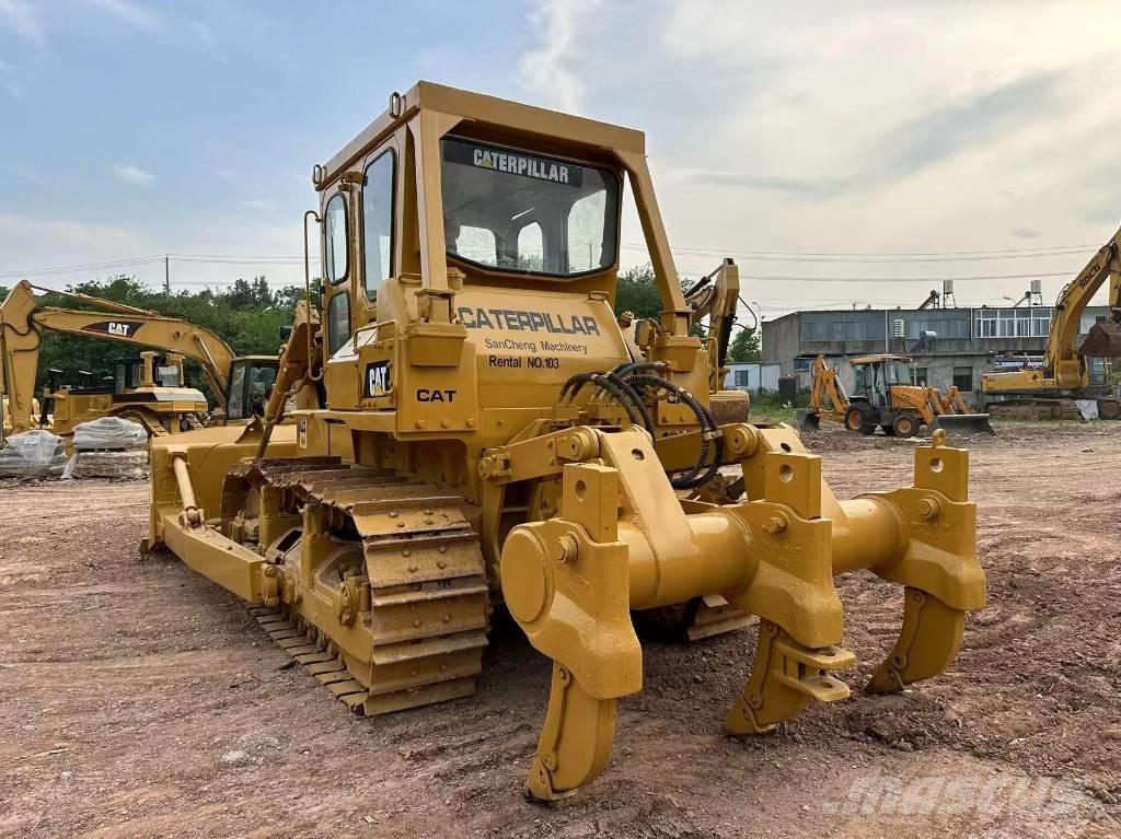CAT D7G Pásové dozery