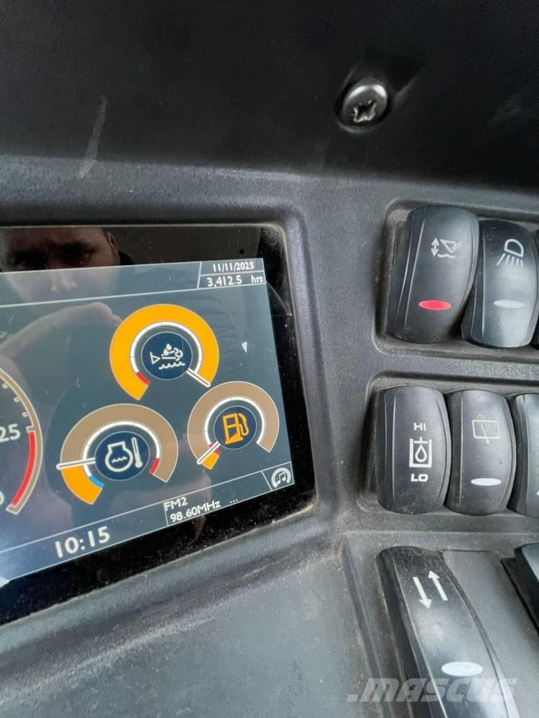 JCB 4 CX Rýpadlo-nakladače