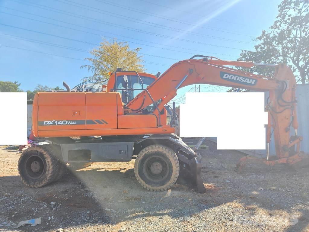 Doosan DX140WACE Kolová rýpadla