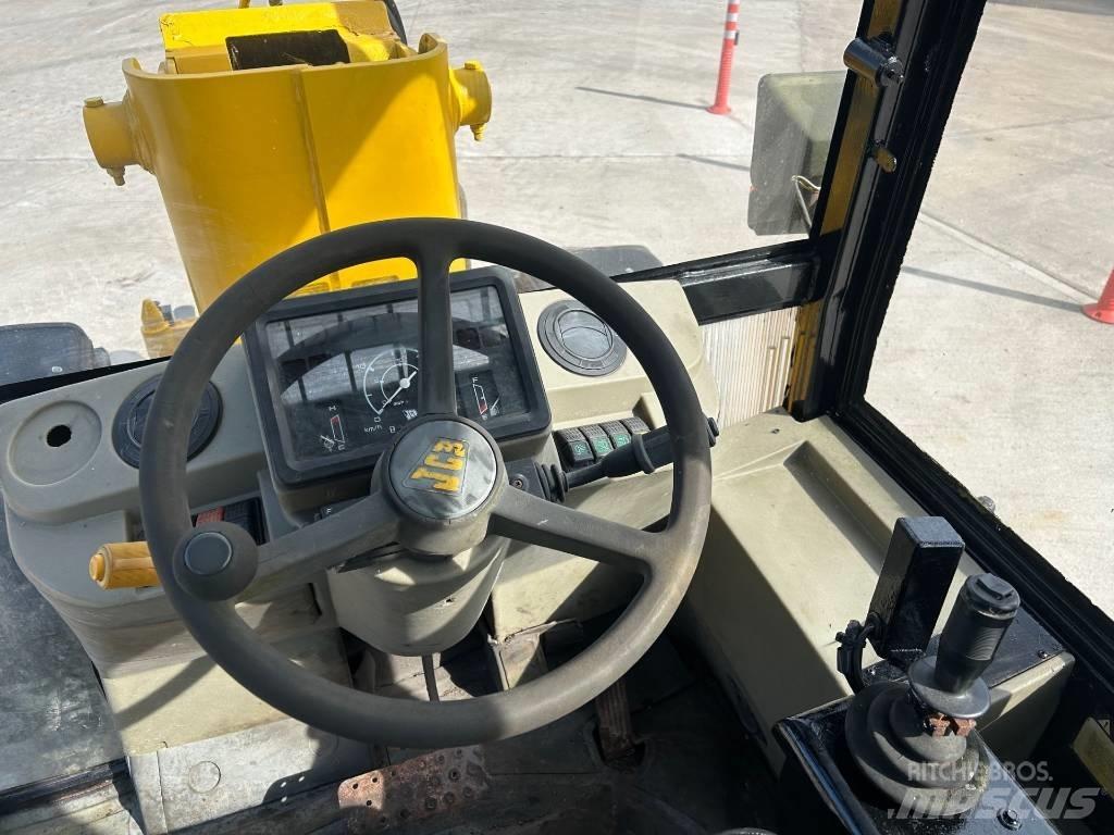 JCB 409 Teleskopické nakladače pro zemědělství
