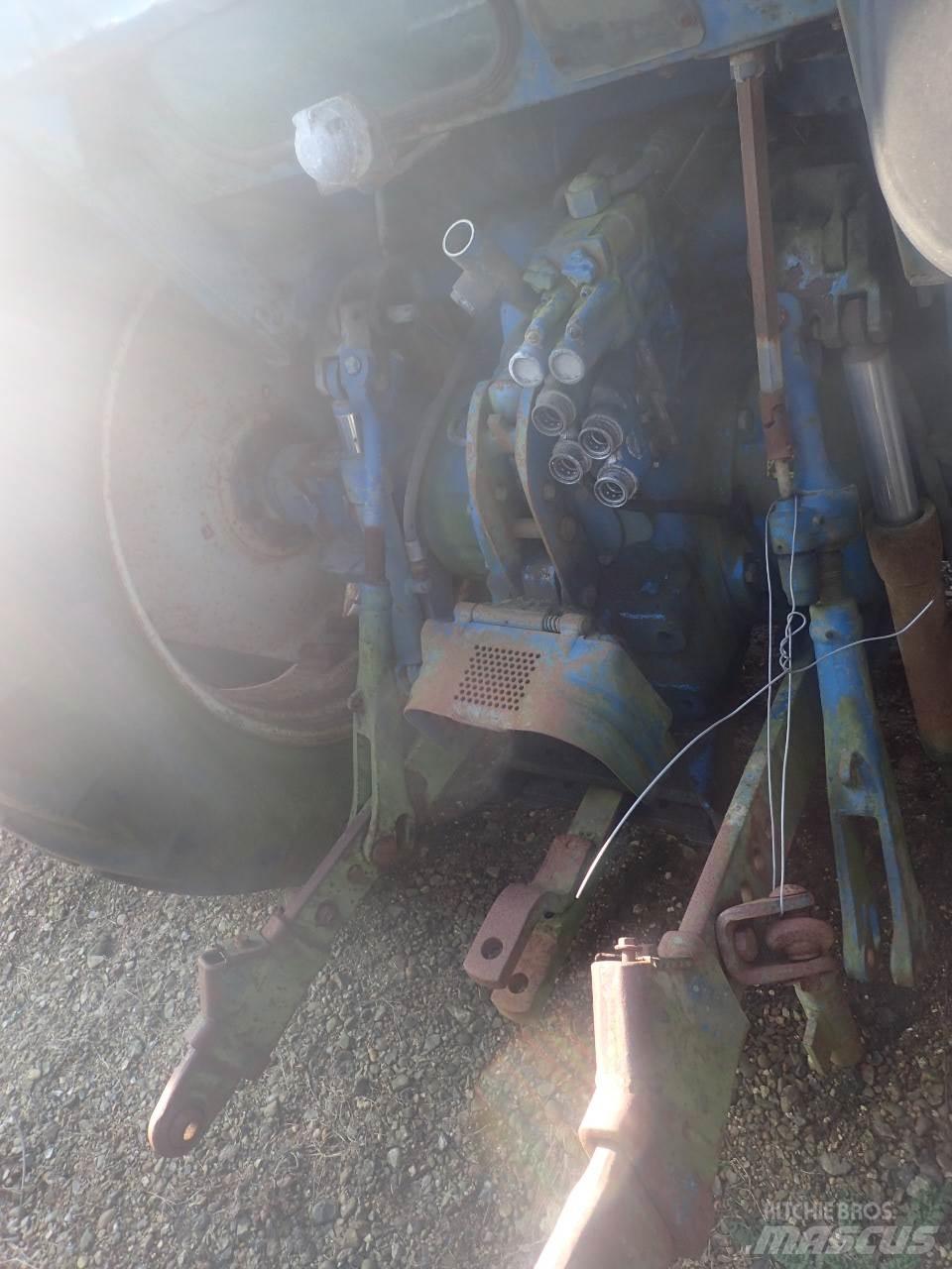 Ford 7810 Traktory