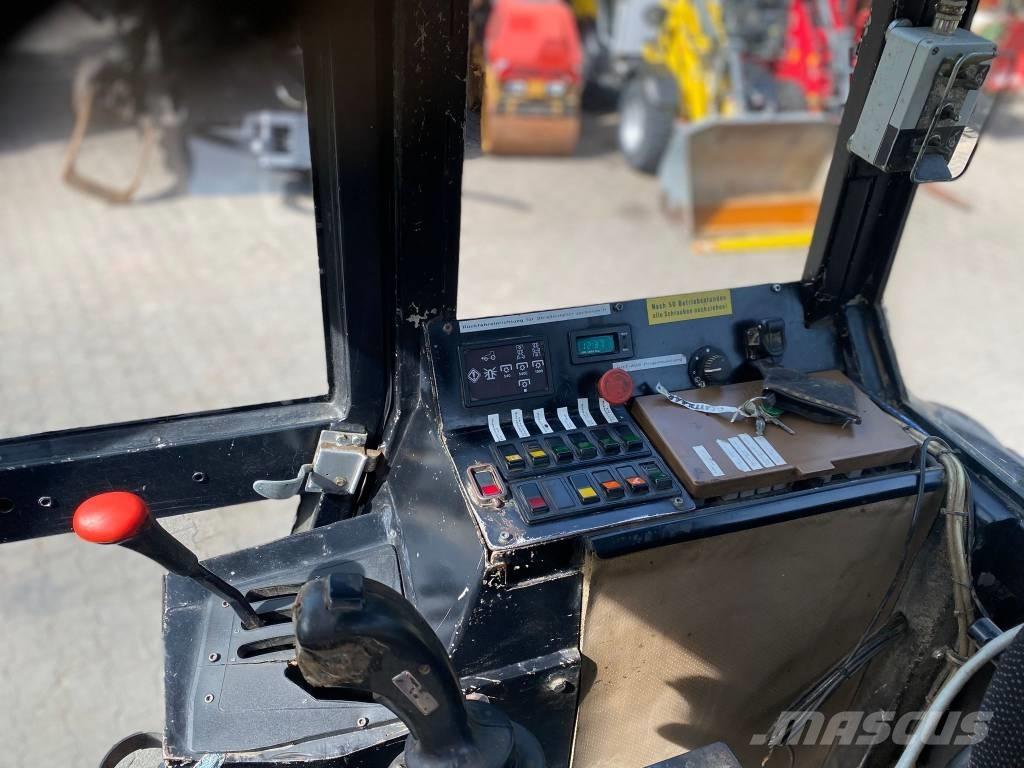 John Deere 6400 Lesní traktory