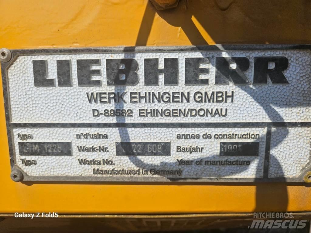 Liebherr LTM1225 Univerzální terénní jeřáby