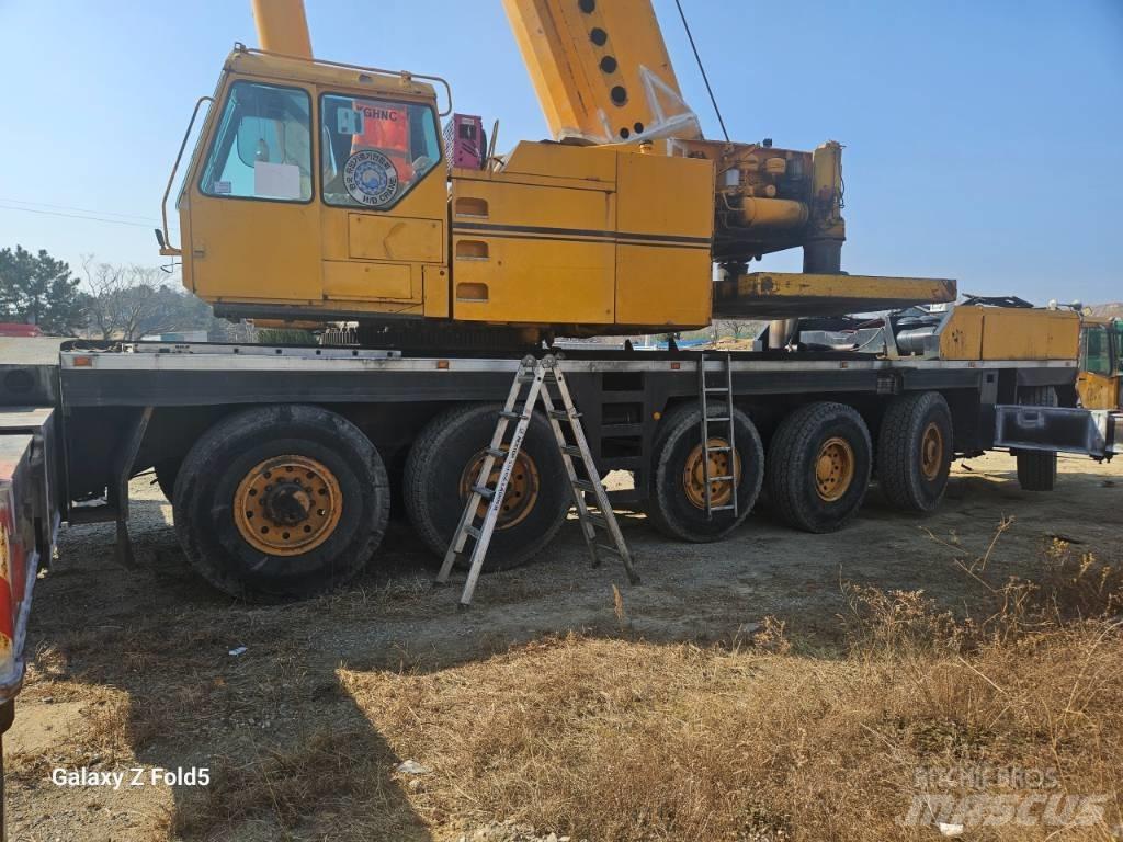 Liebherr LTM1225 Univerzální terénní jeřáby