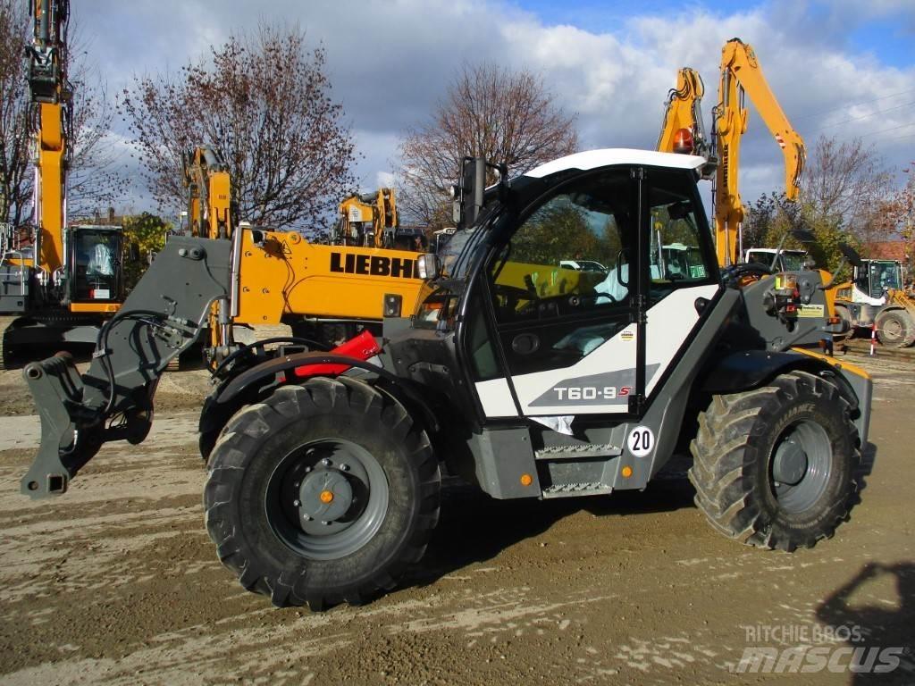 Liebherr T 60-9s Teleskopické manipulátory