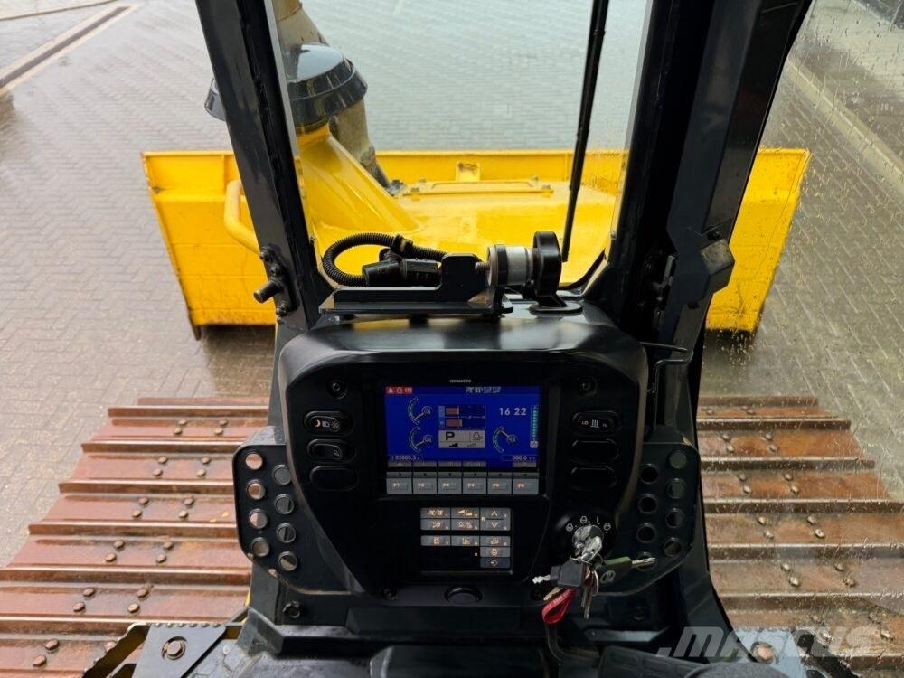 Komatsu D51PXi-24EO Pásové dozery