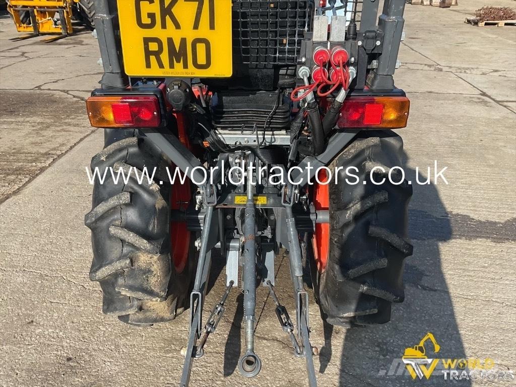 Kubota B 1241 Traktory