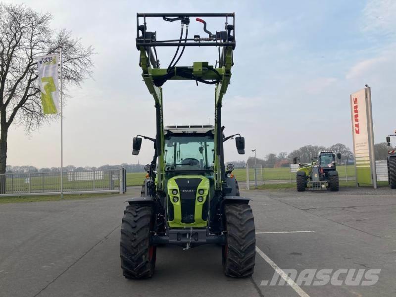CLAAS AXOS 240 Traktory