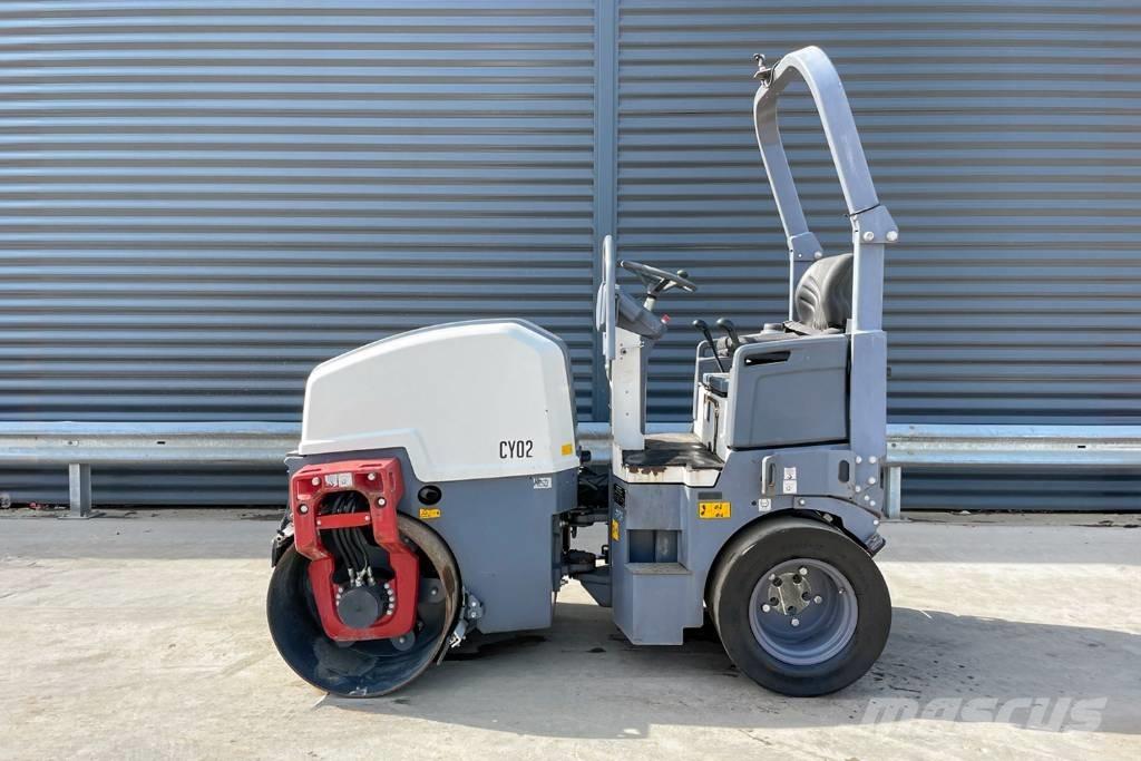 Dynapac CC1200C Kombinované válce