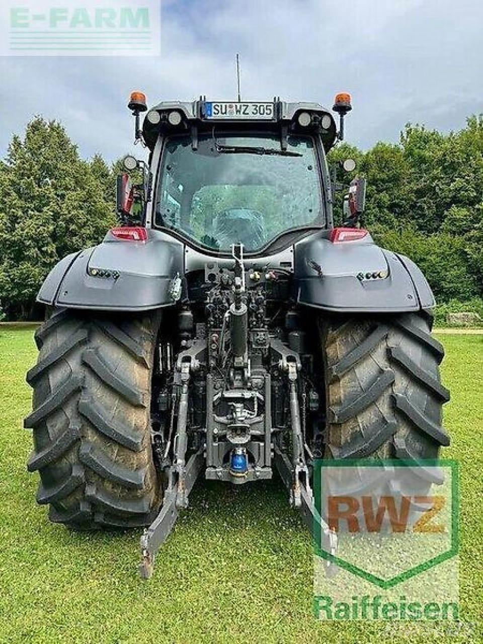 Valtra q305 Traktory