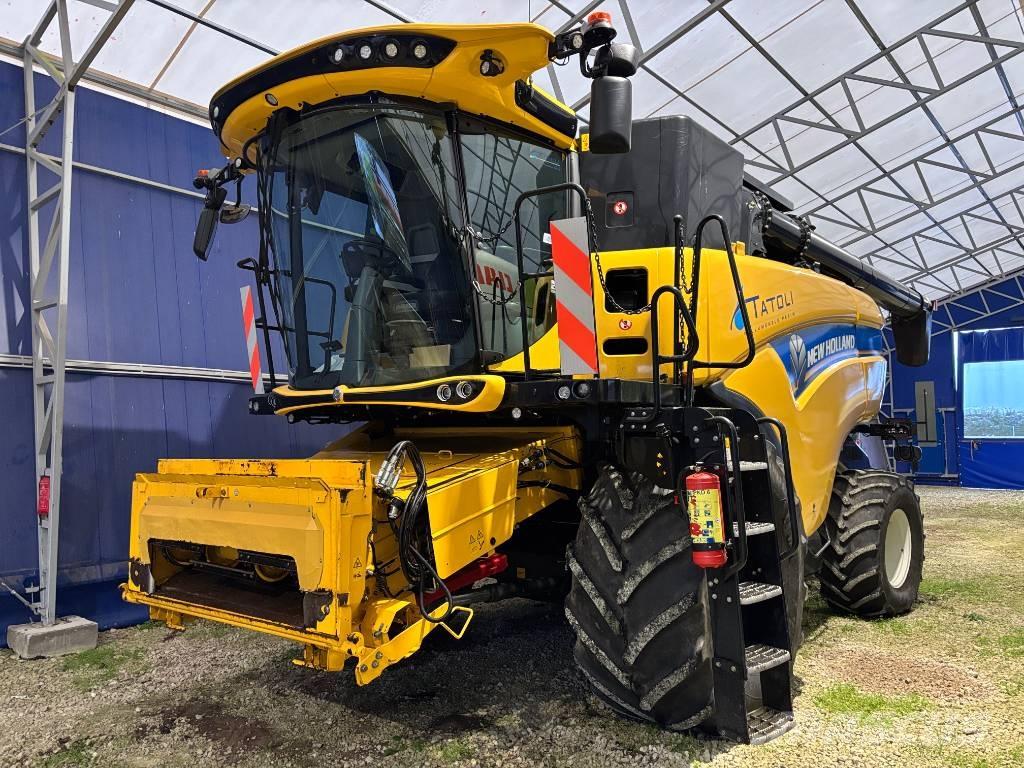 New Holland CX 8.90 Sklízecí mlátičky