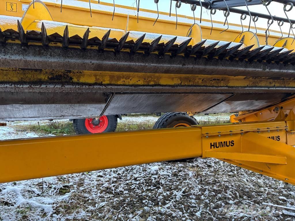 New Holland CX 8.90 Sklízecí mlátičky