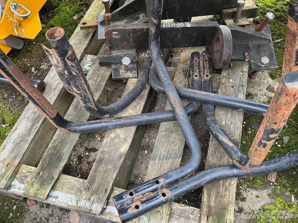 JCB Q FIT FORKS Další nakladače, rypadla a příslušenství