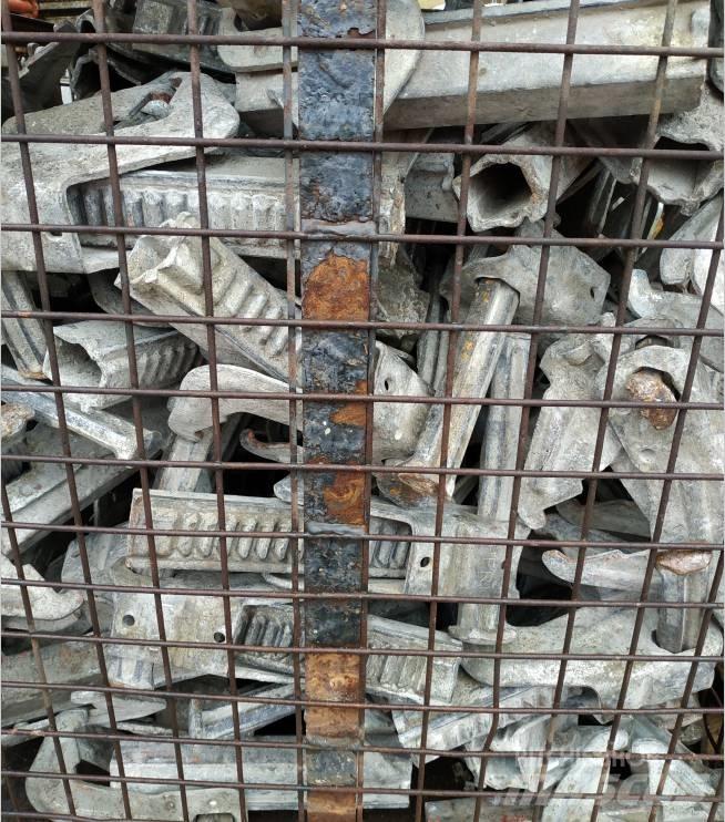 Peri BFD Clamps (Used) Bednění