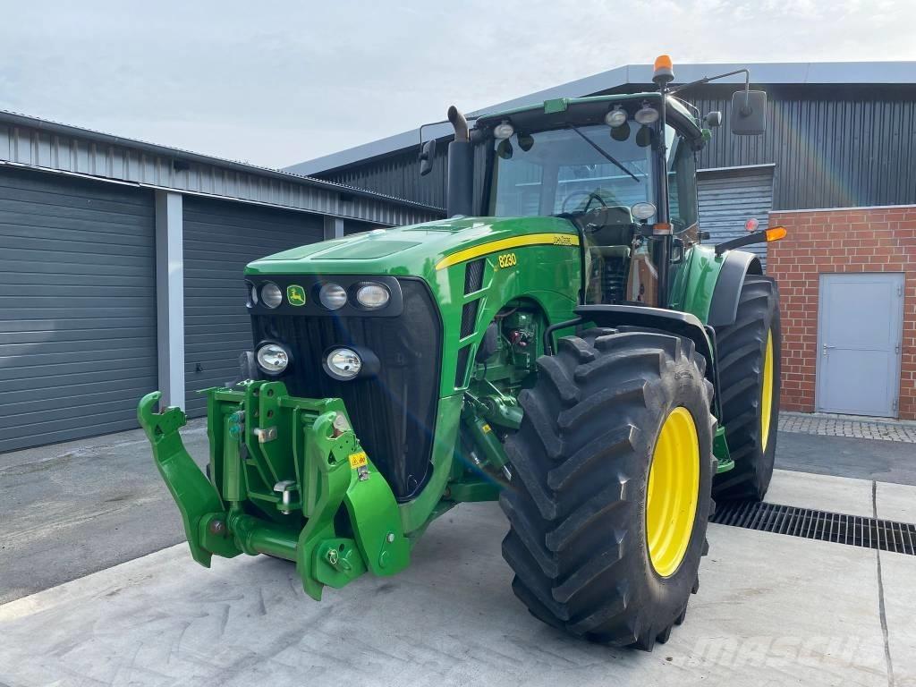 John Deere 8230 ILS Traktory