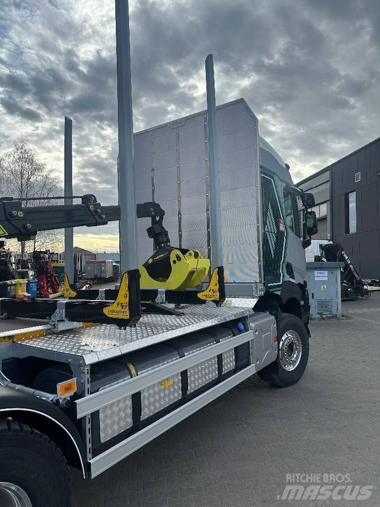 Renault Gama K 520 Vozy na přepravu kmenů