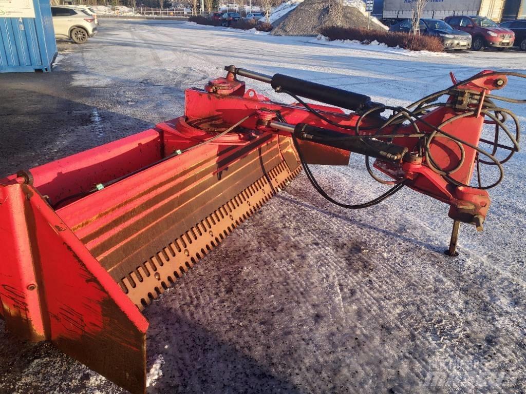 Vama 300 JH2 Tažené radlice