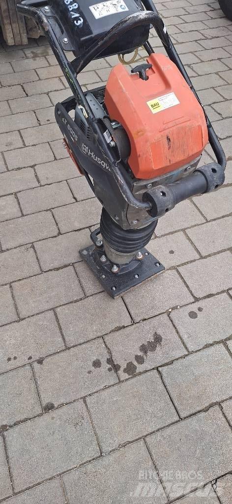 Husqvarna LT 6005 Vibrační pěchy