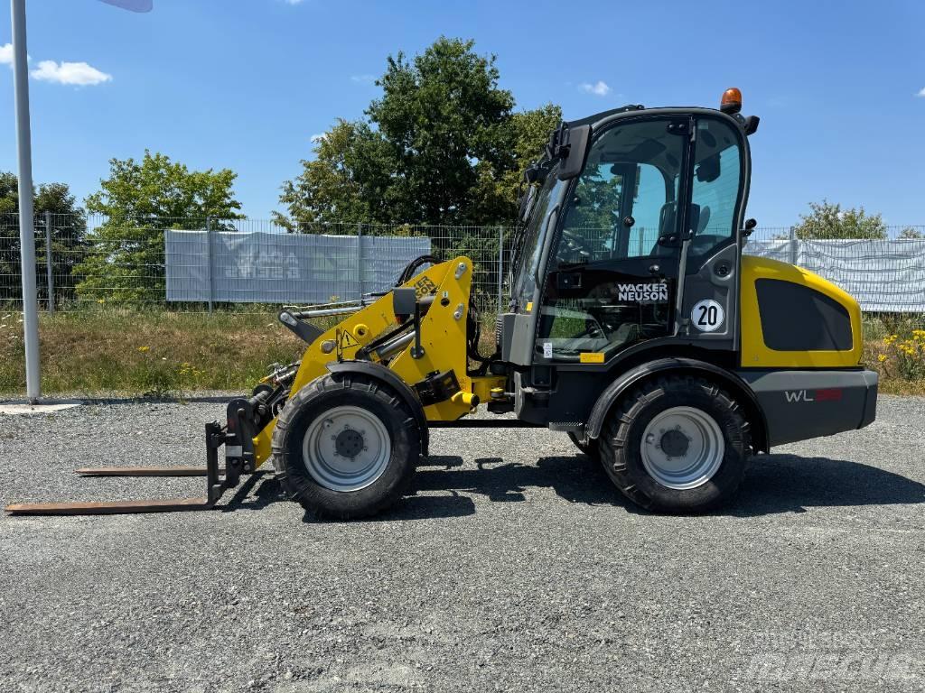 Wacker Neuson WL38 Kolové nakladače