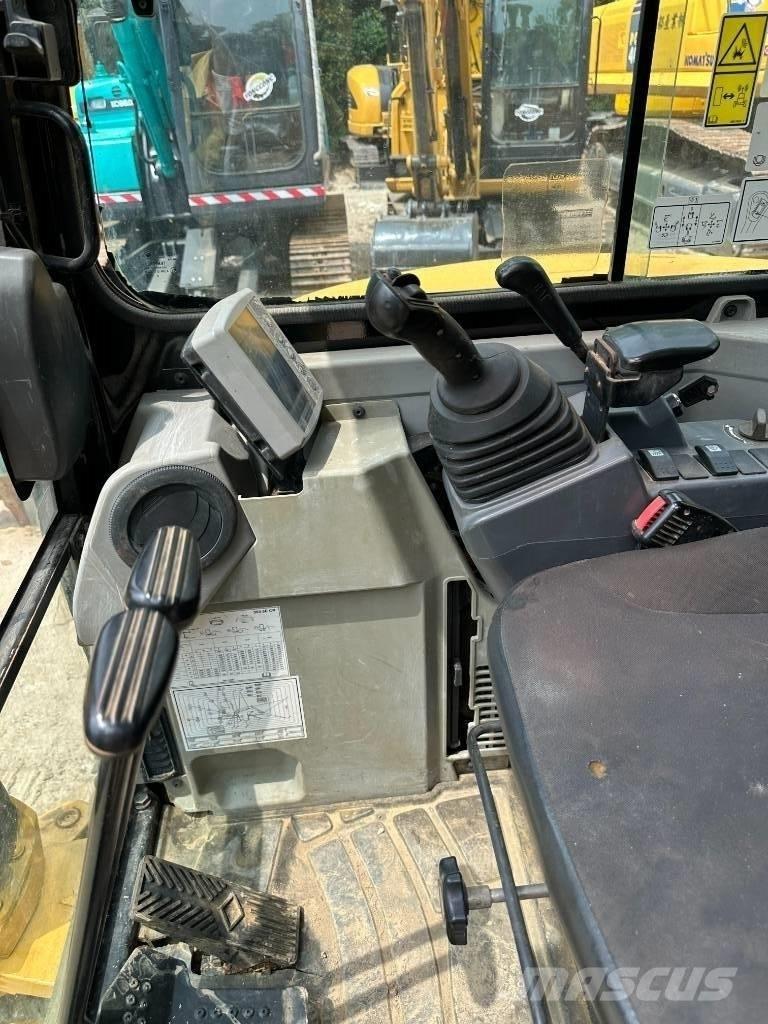 CAT 303.5E2 Mini rýpadla < 7t