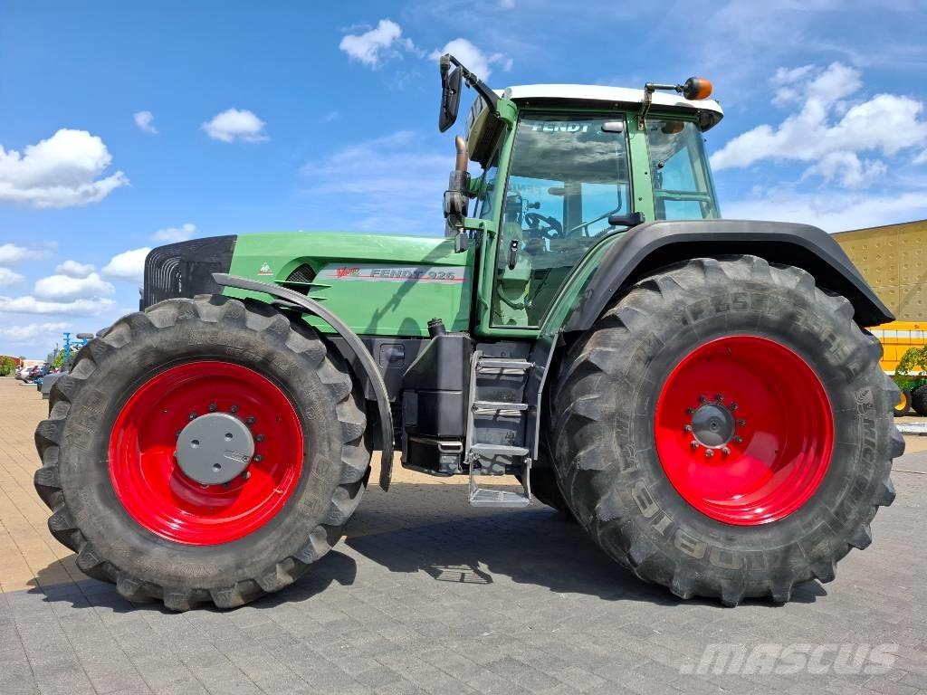 Fendt 926 Vario TMS Traktory