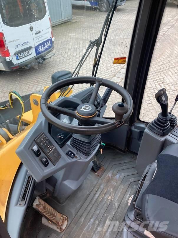 Volvo L 35 G Kolové nakladače