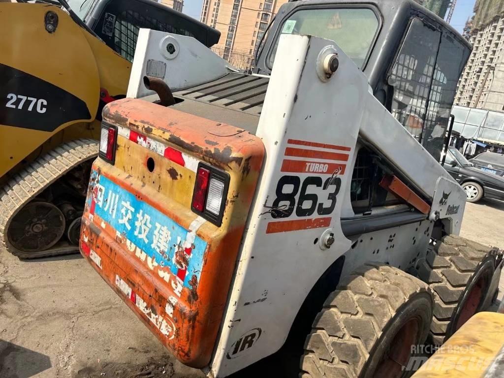 Bobcat S863 Smykem řízené nakladače