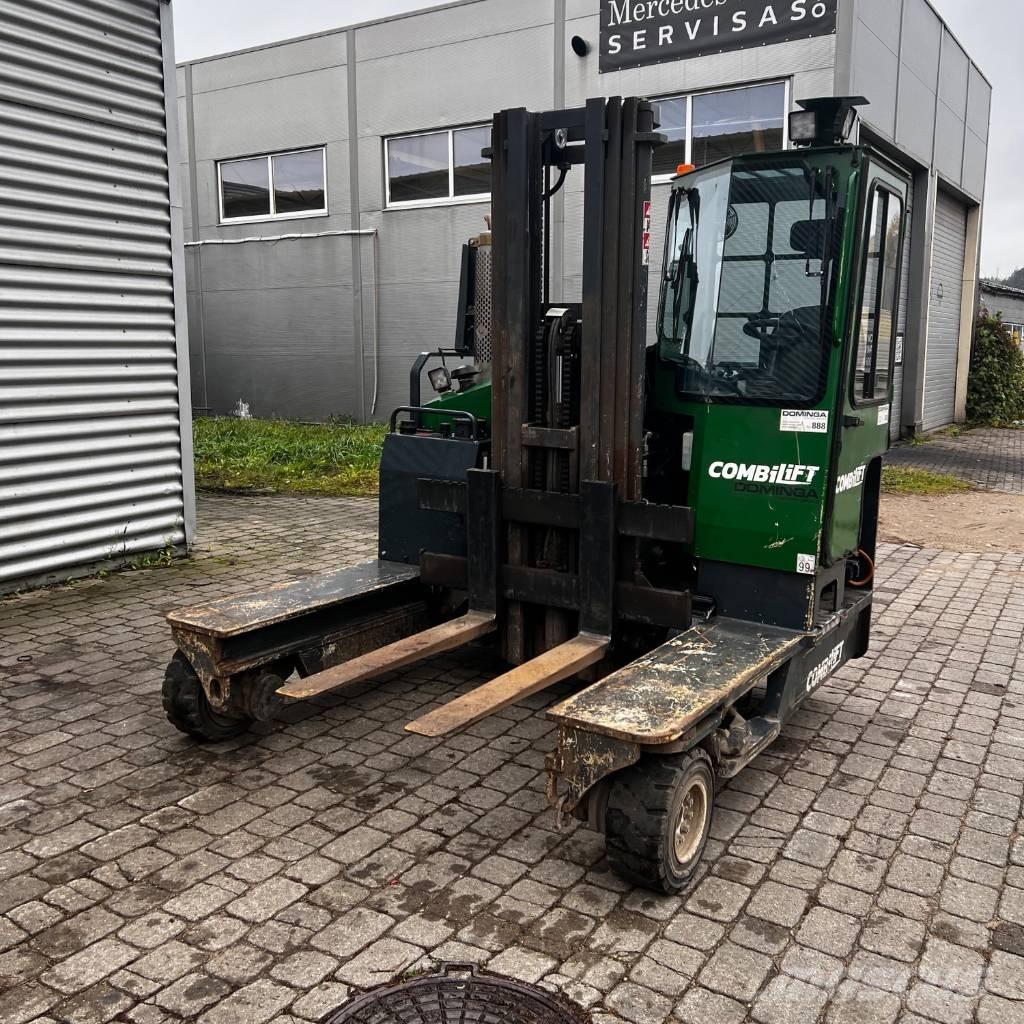 Combilift C 4000 4 cestní vysokozdvižné vozíky