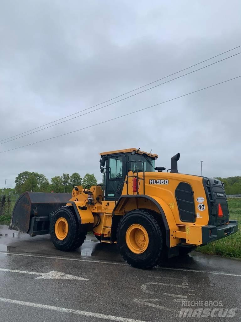 Hyundai HL 960 Kolové nakladače