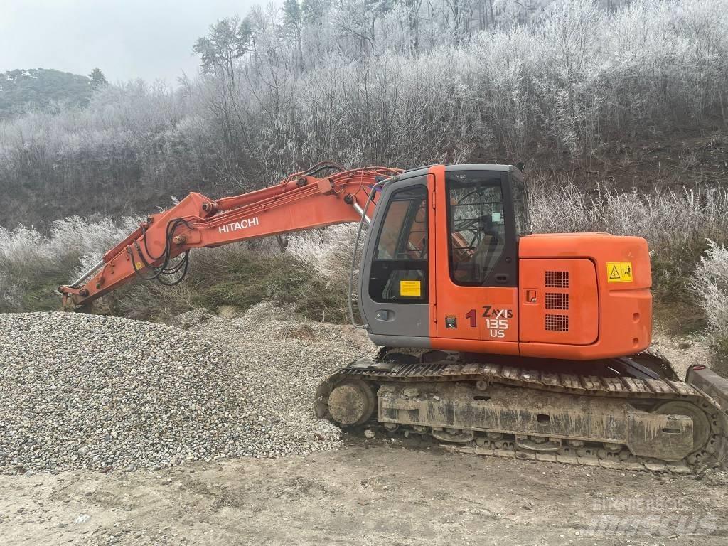 Hitachi ZX 135 US Pásová rýpadla