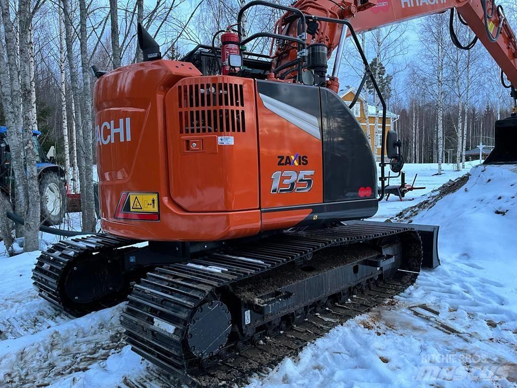 Hitachi ZX135US-7 Pásová rýpadla