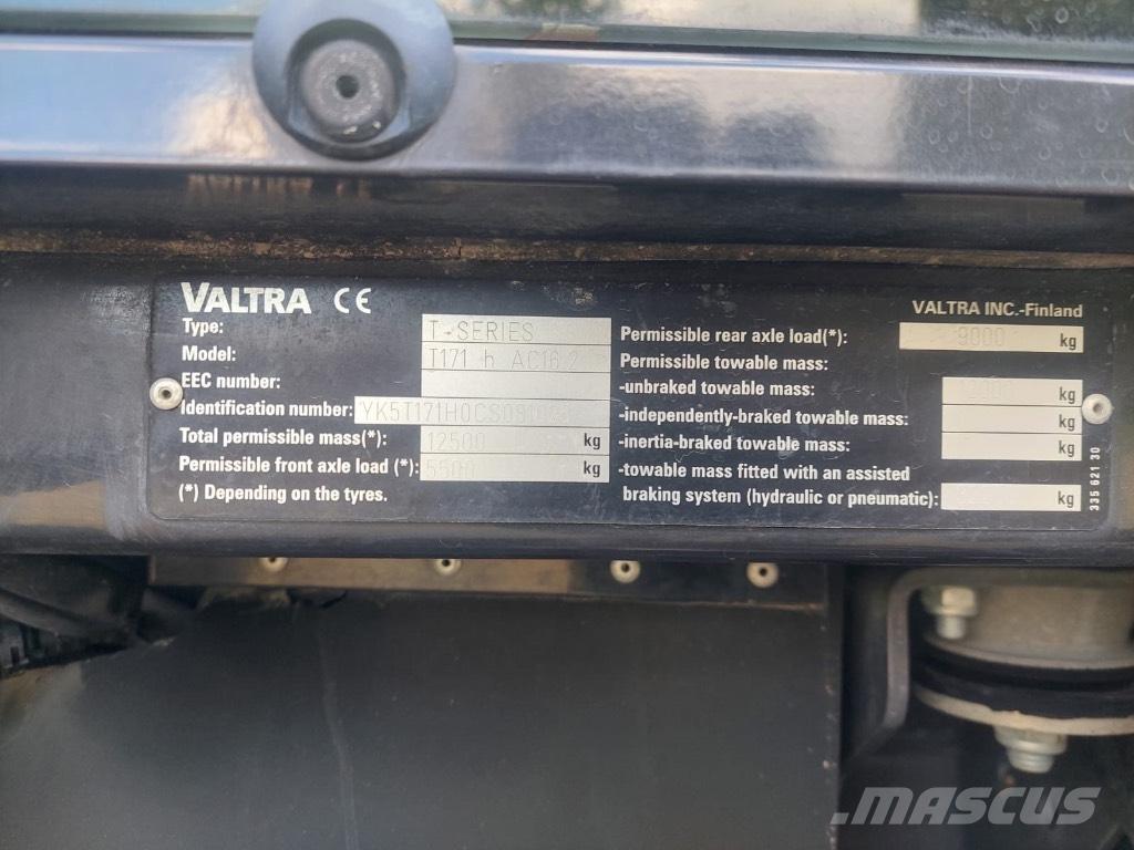 Valtra T 171 H Traktory