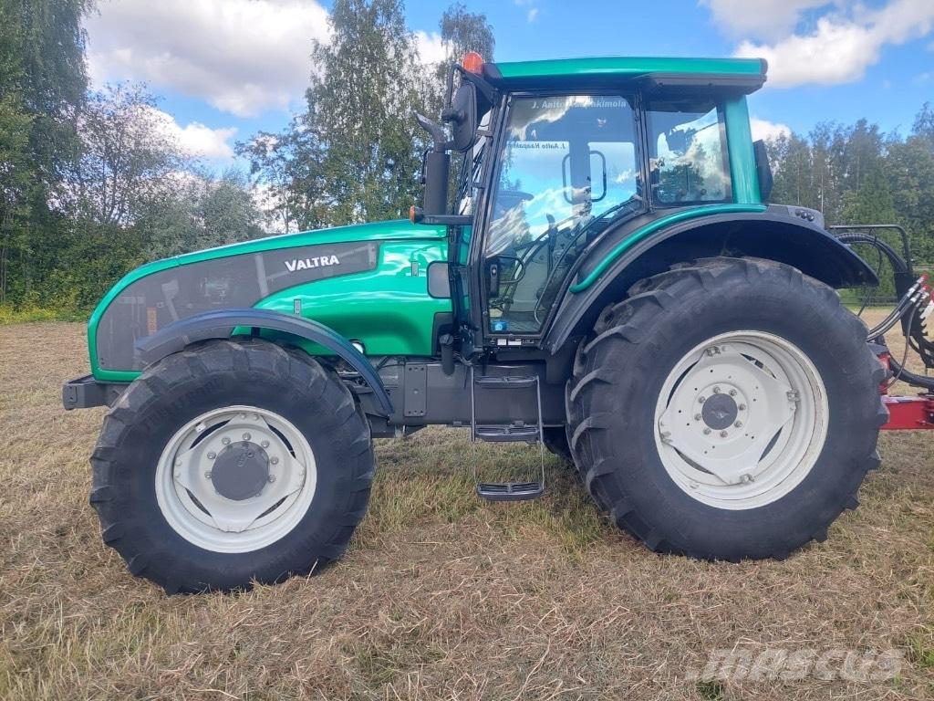 Valtra T 171 H Traktory